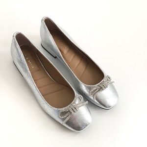 KELLY & KATIE Ballet Shoe Low Heel Pump Silver Jaya Women’s Size 8.5